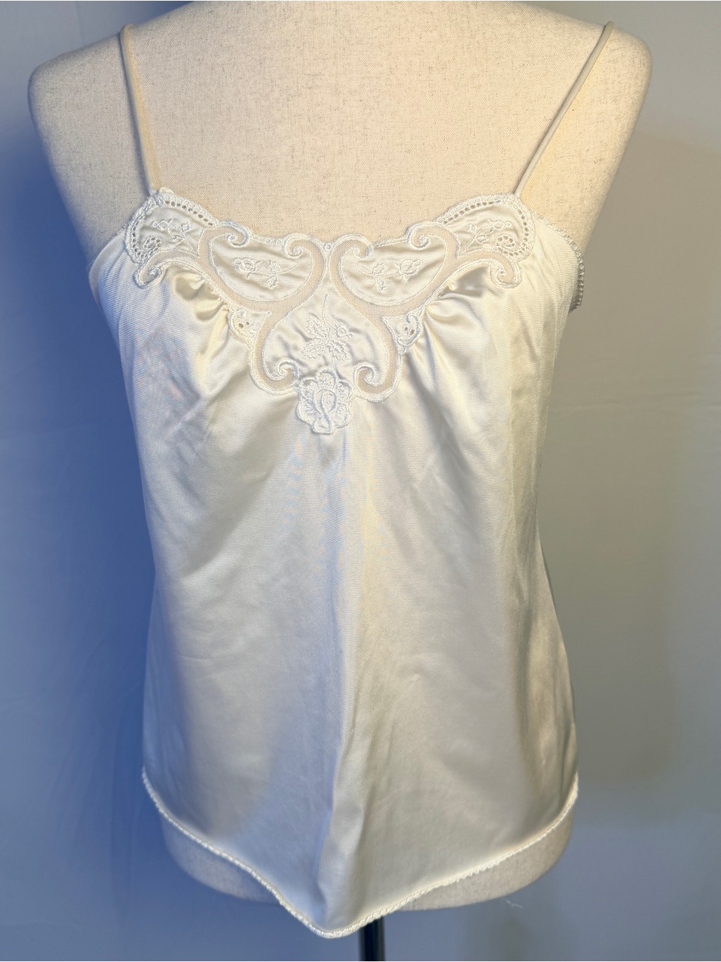 Vintage Vanity Fair Cream Satin Lace-Trim Camisole. Feminine And Delicate,